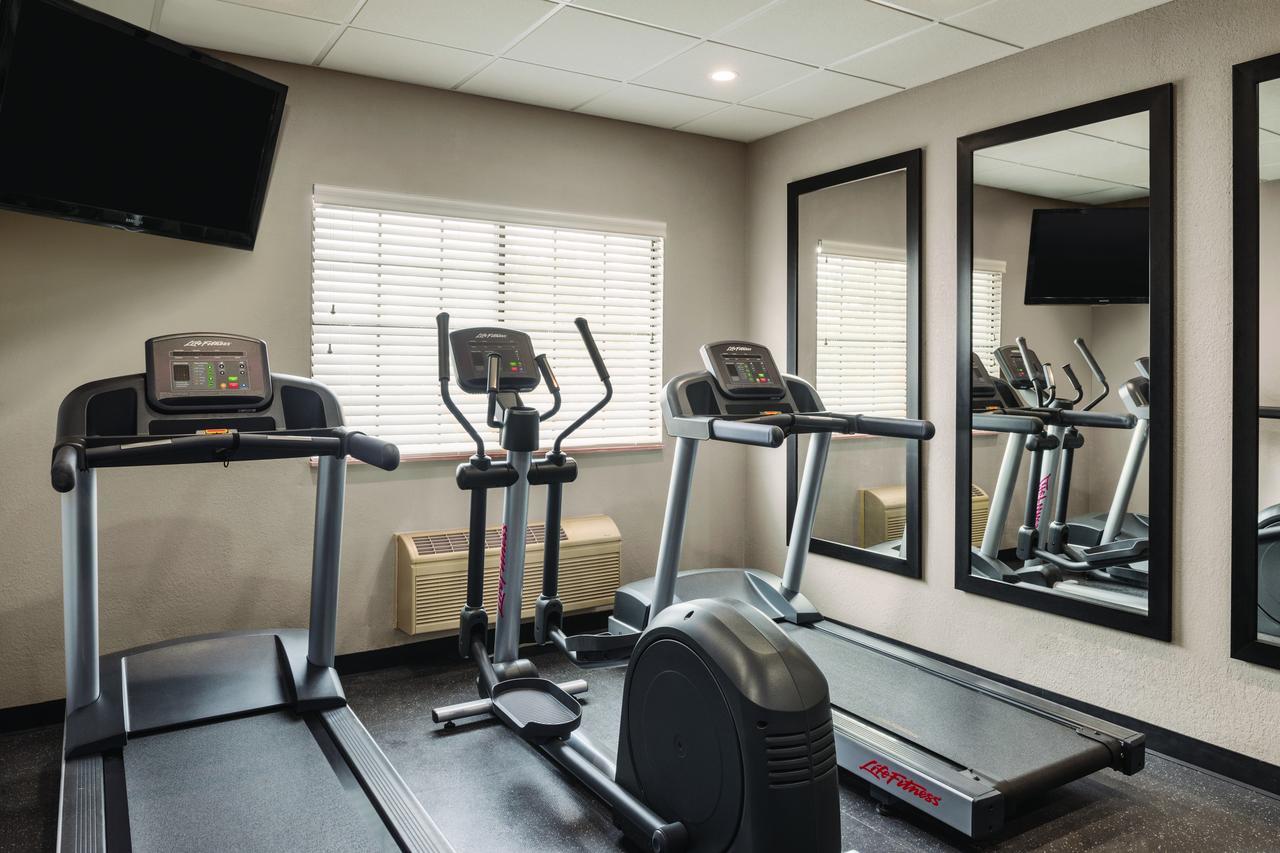 הופמן אסטייטס Country Inn & Suites By Radisson, Chicago-Hoffman מראה חיצוני תמונה